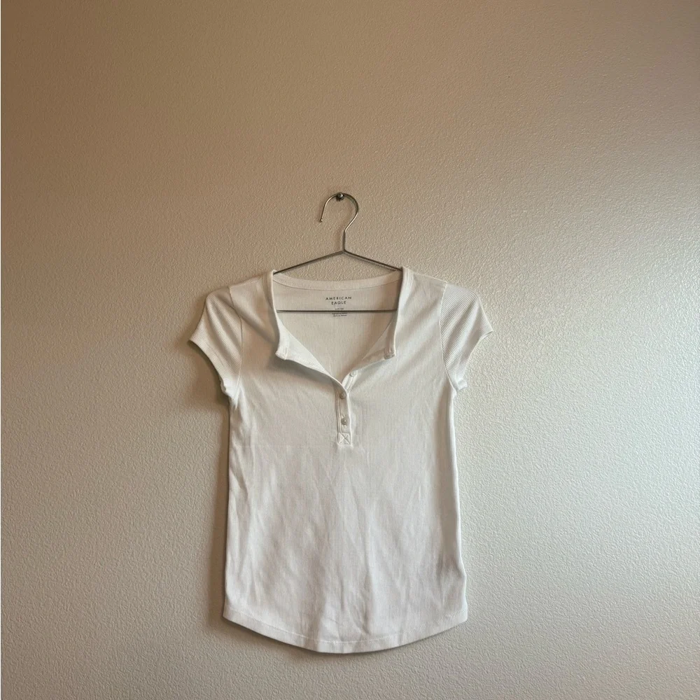 American Eagle Outfitters White Button Down Shirt - Picture 2 of 4